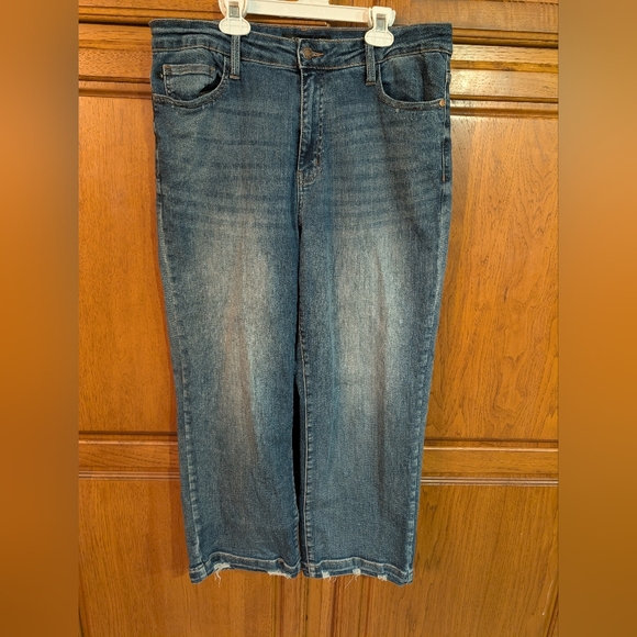 Judy Blue Denim - Women's Wide Leg Crop Judy Blue Jeans
